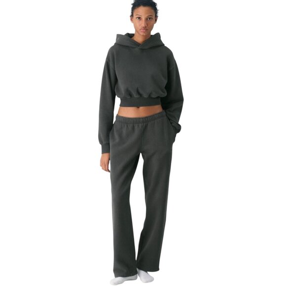 Aritzia Pants - NWT Aritzia Cozy Sweatfleece Mega Straight™ Sweatpant